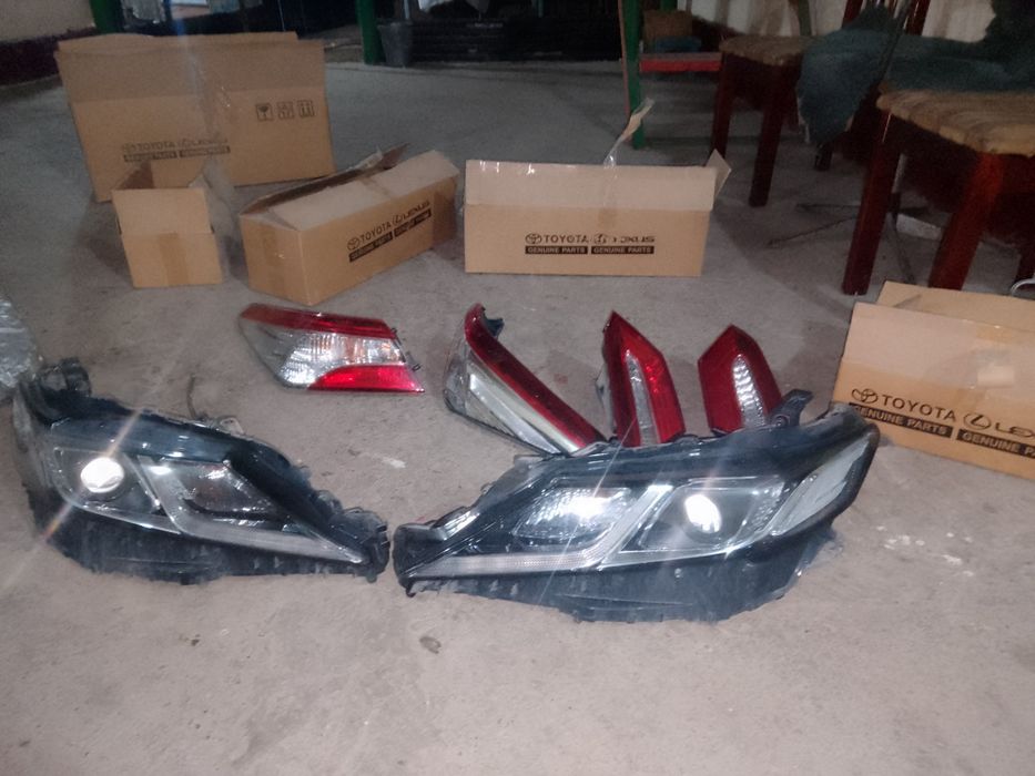 Тойота камри  70 фары