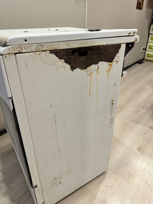 Отдам газплиту Гефест