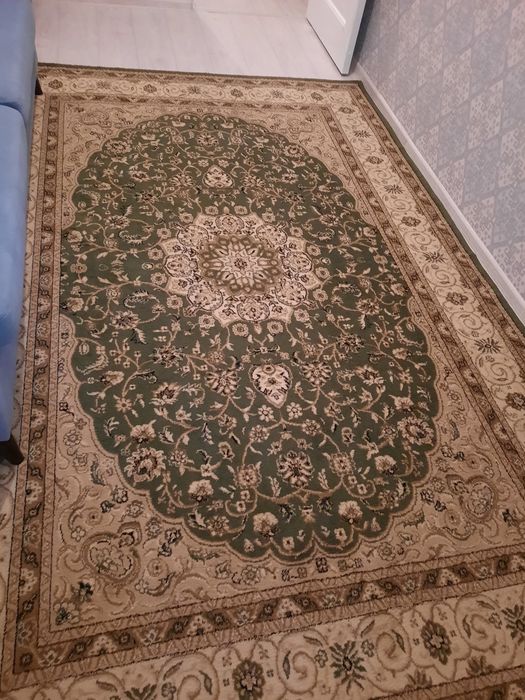 Продается ковер 2x3