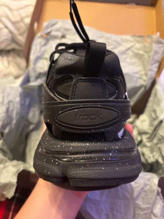 Adidasi Balenciaga Track