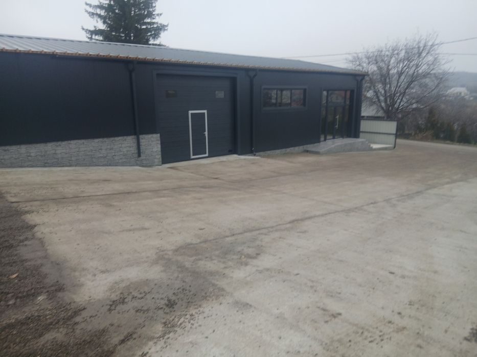 Închiriez spațiu comercial