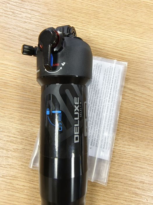 Нов заден шок ROCKSHOX DЕLUXE SELECT+RT 230X60 DebonAir захват две уши