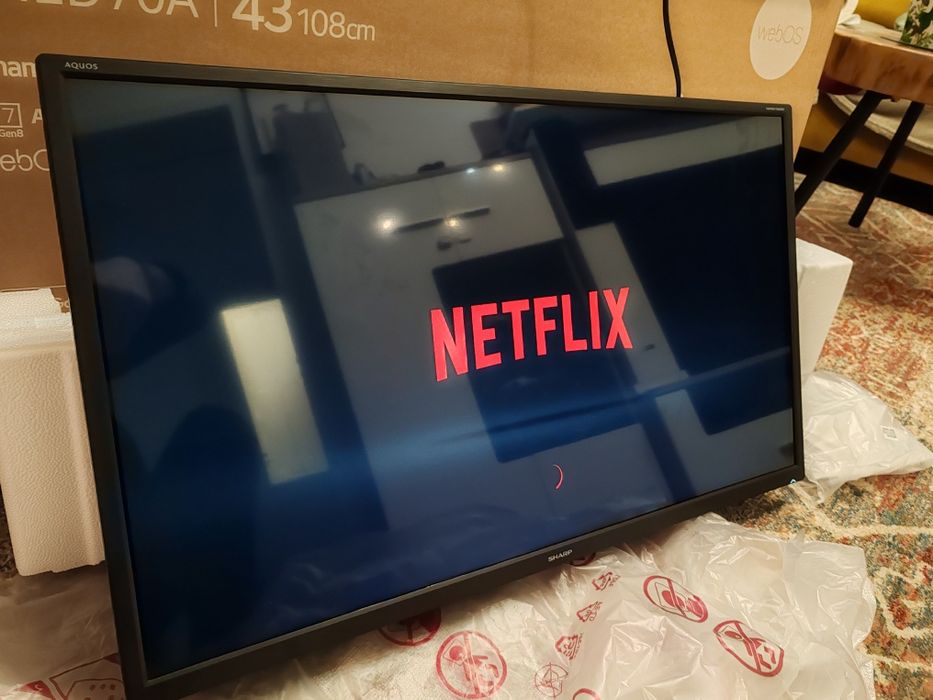 Televizor LED Sharp Smart TV, 81 cm (32”), Full HD