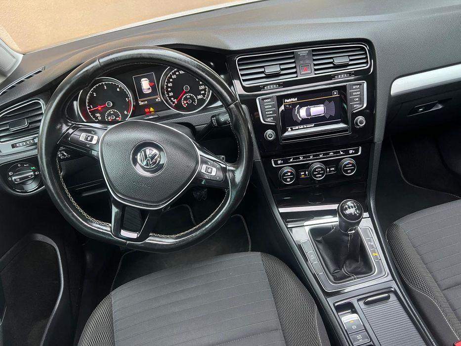 VW Golf 7 Cup 1.6 D*Euro 5*Panoramic*Dublu climatronic*Incalzire scaun