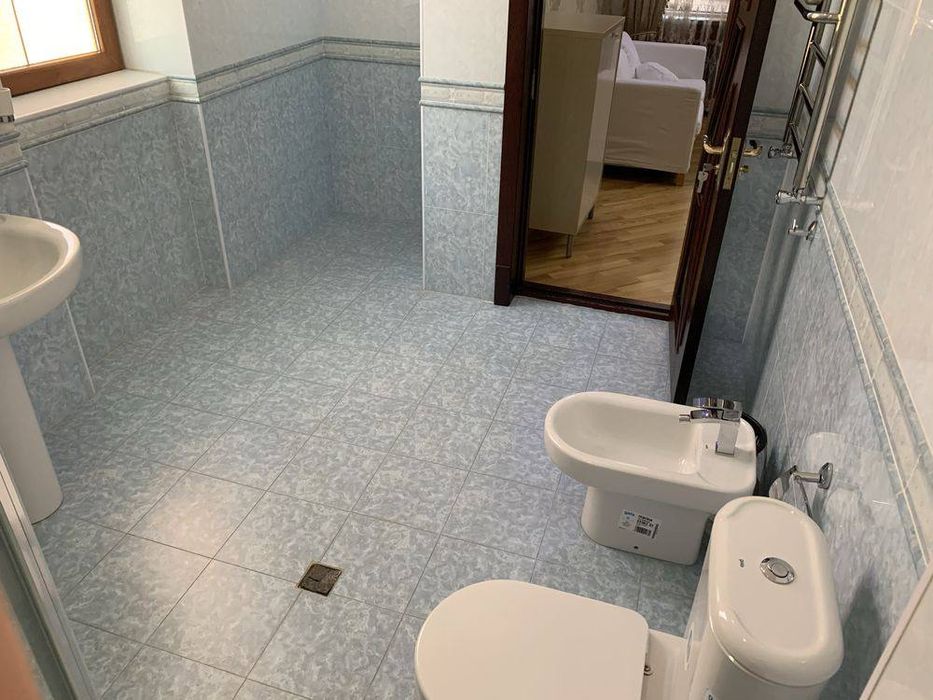 Сдается дом с летним бассейном рядом с Magic Sity ( н874 )