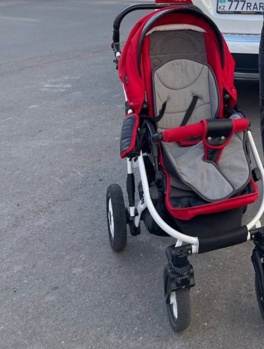 Продам коляску 2в1