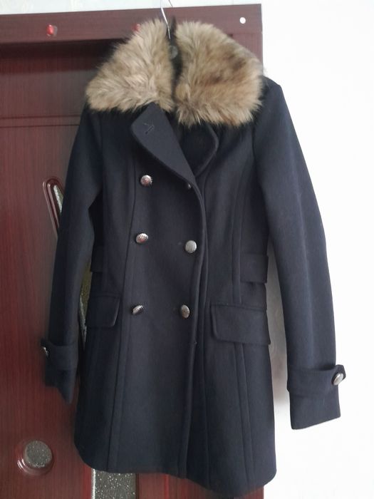 Palton MORGAN Nou, mărimea 34