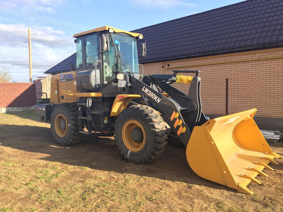 Услуги экскаватор,экскаватор-погрузчик, 3в1, эксковатор