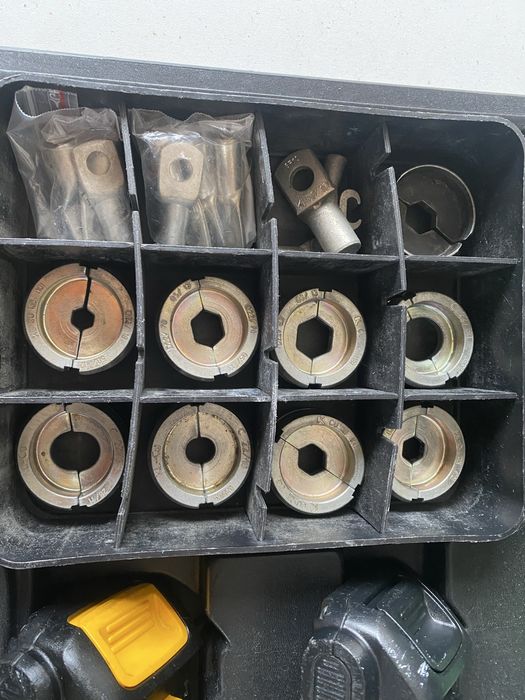 Presa sertizat papuci cabluri electrice