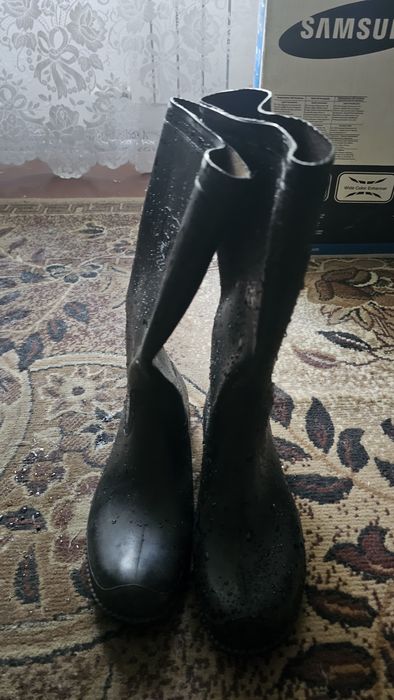 Резиновые сапоги 41-42