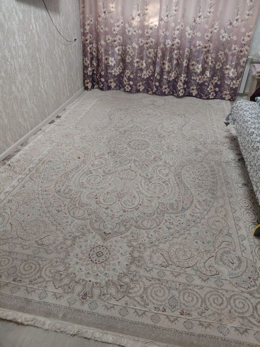 Продам палас в хорошем состоянии