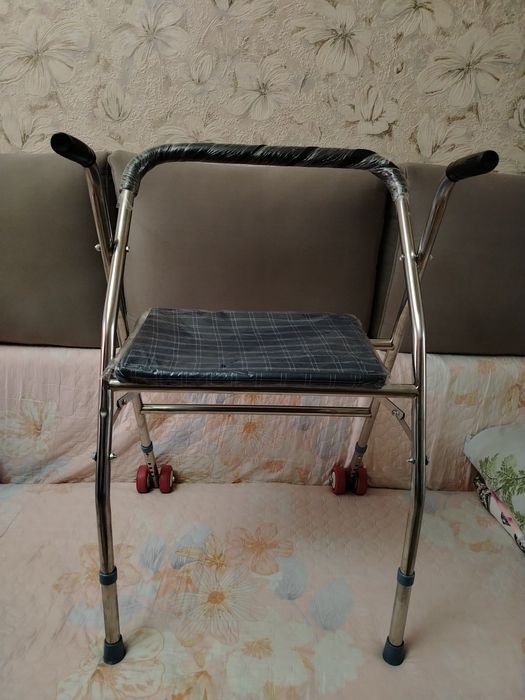 Новые ходунки, в отличном состоянии