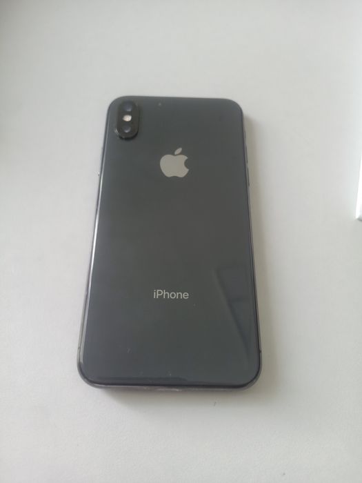 iPhone X в хорошем состоянии