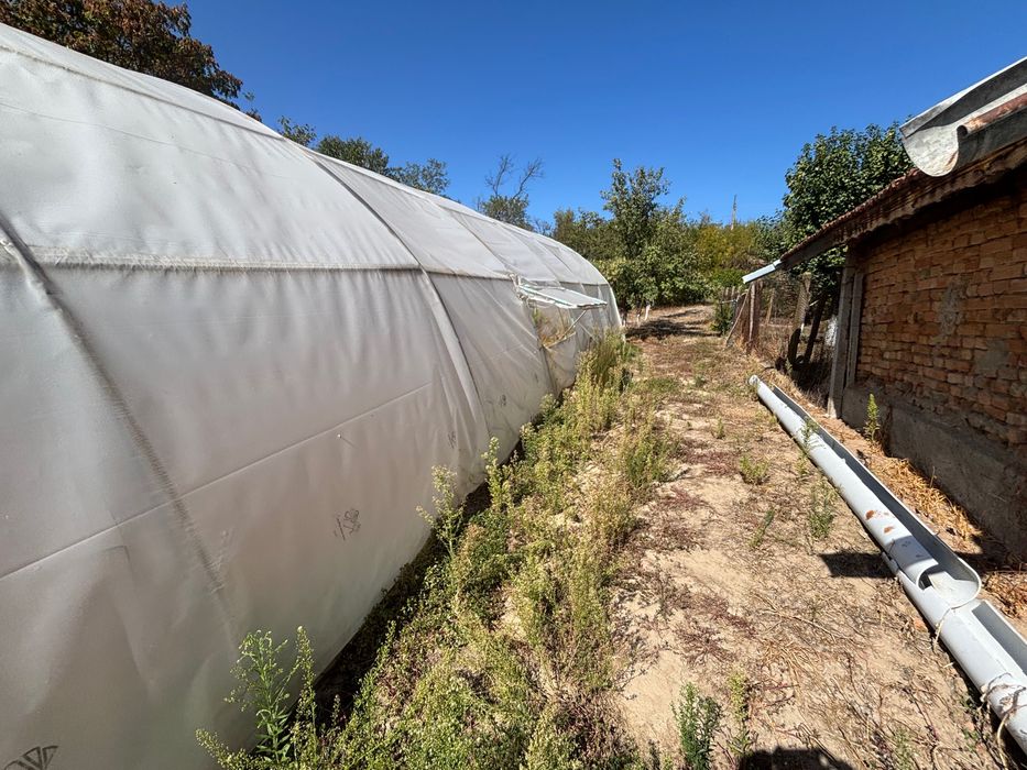 Продавам оранжерии