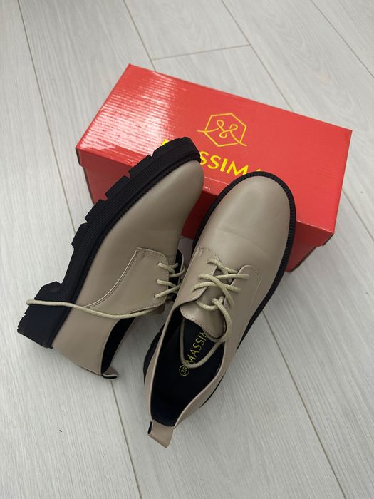 Обувь женская бежевая