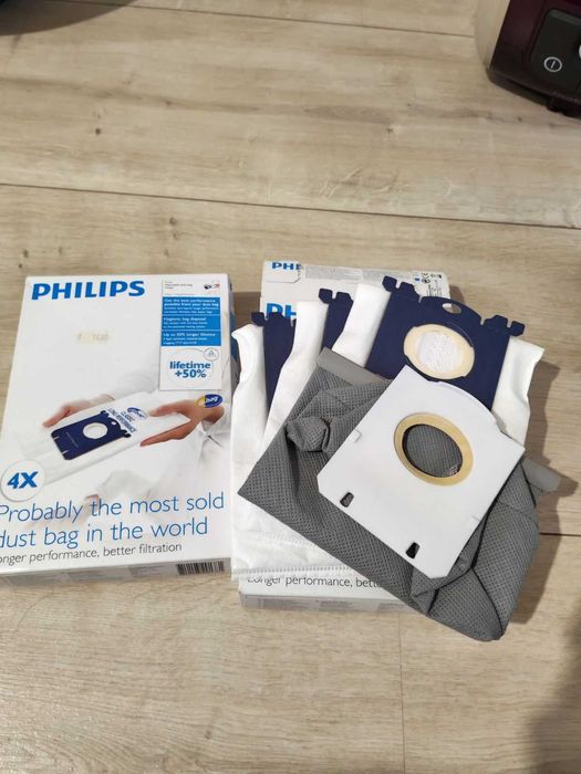 Прахусмокачка Philips Silent Star Parquer