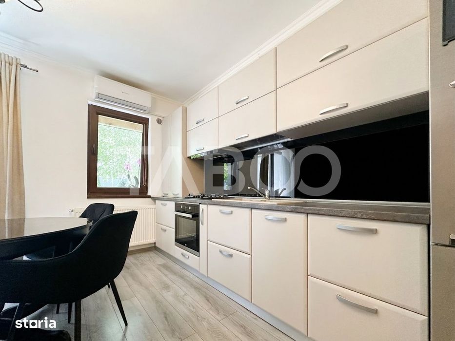 Apartament cu 2 camere de vanzare in cartierul Europa cu garaj