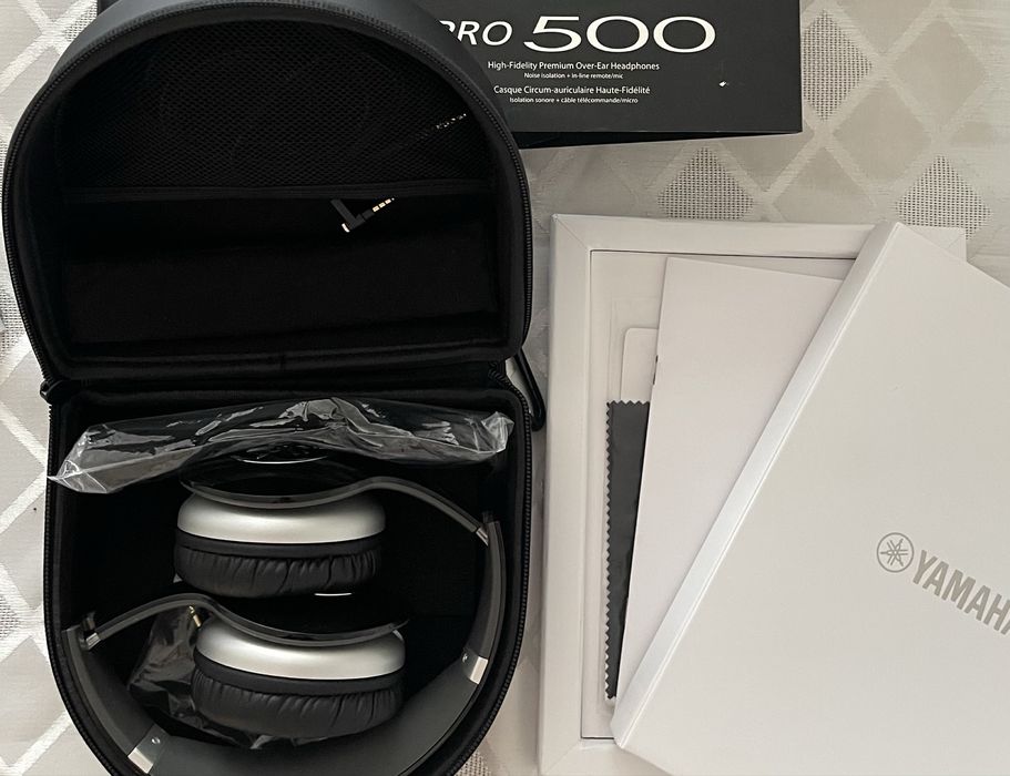 Наушники YAMAHA PRO 500