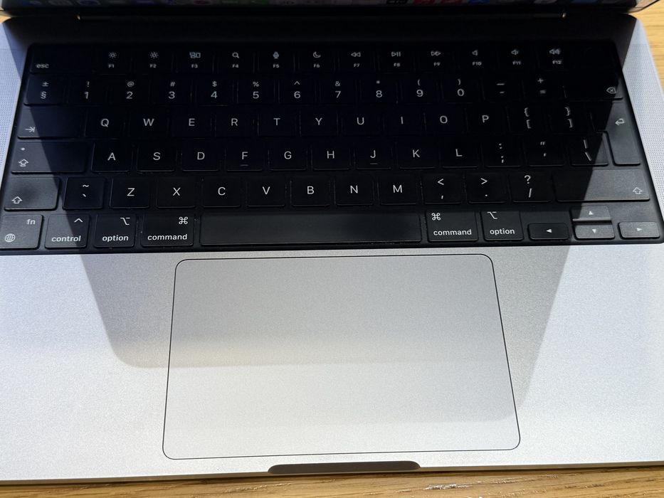 MacBook Pro 14" M1 Pro 16GB 512GB Гаранция Пълен Комплект