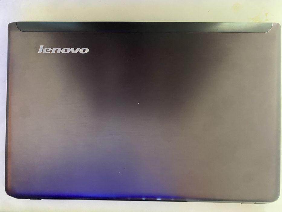 ноутбук продам в отличном состоянии