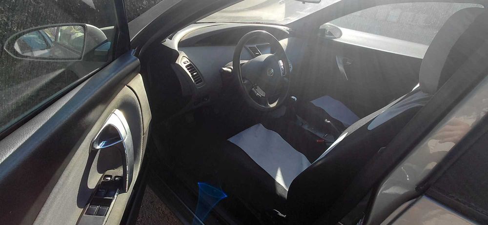 Autoturism Nissan Primera