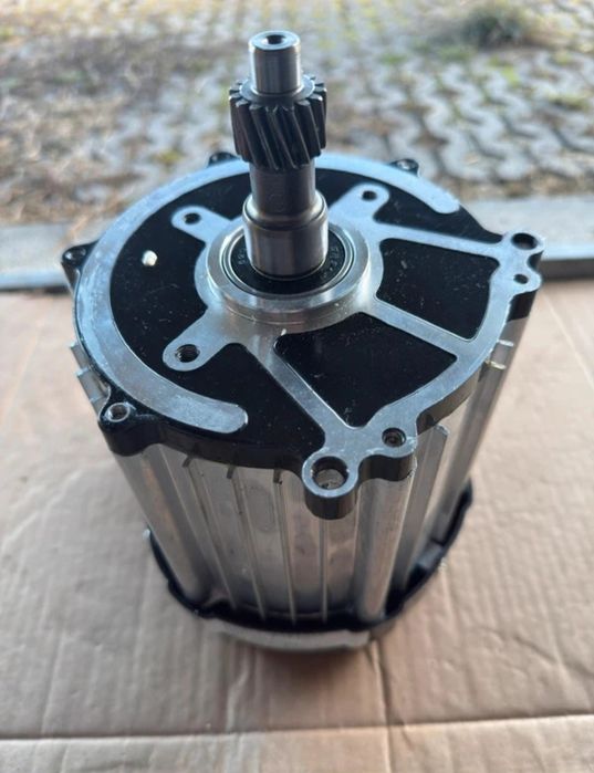Motor brushless triciclu electric 1500w 60v