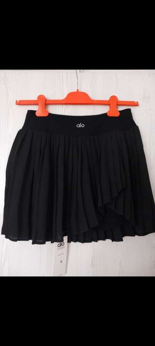 сет за йога / фитнес Alo yoga пола клин блуза