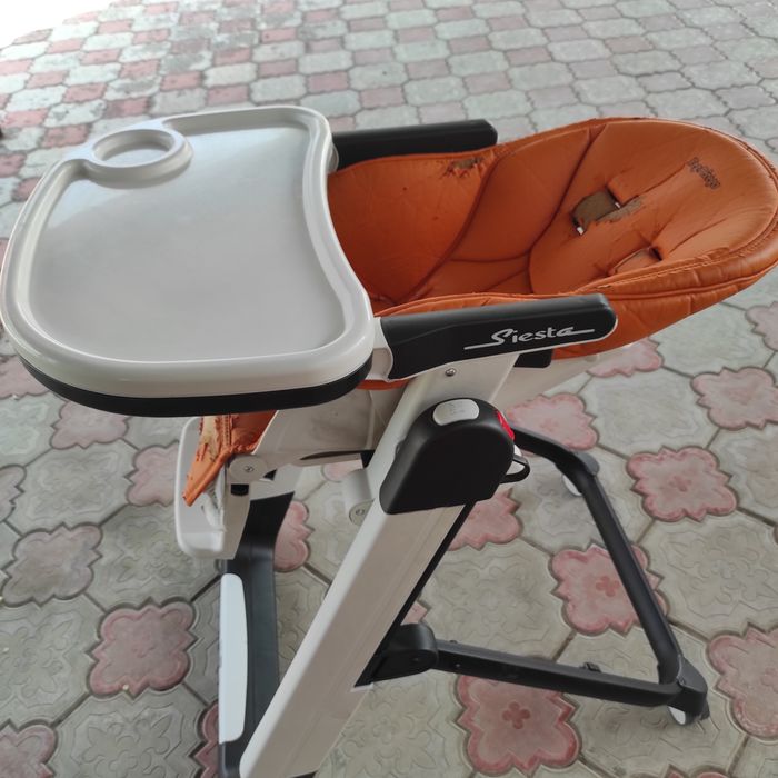 Стульчик для кормления Peg-Perego