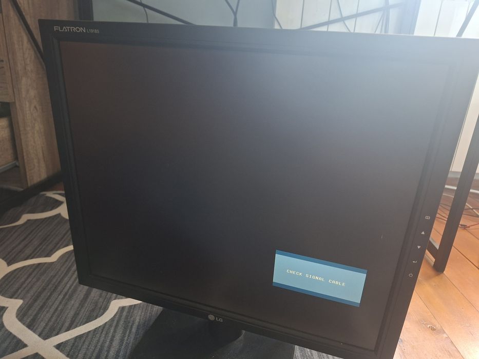 Монитор LG flatron