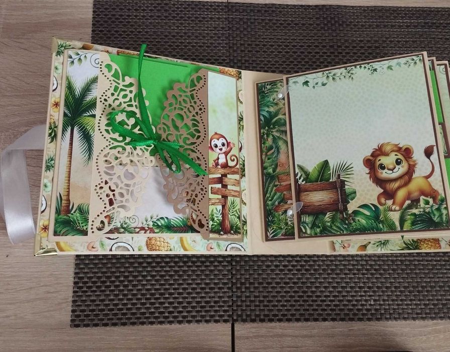 Детски албум за снимки и спомени