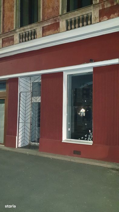 Dau in chirie spatiu comercial central Piata Avram Iancu