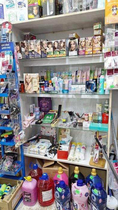 Оборудование шкафы витрины