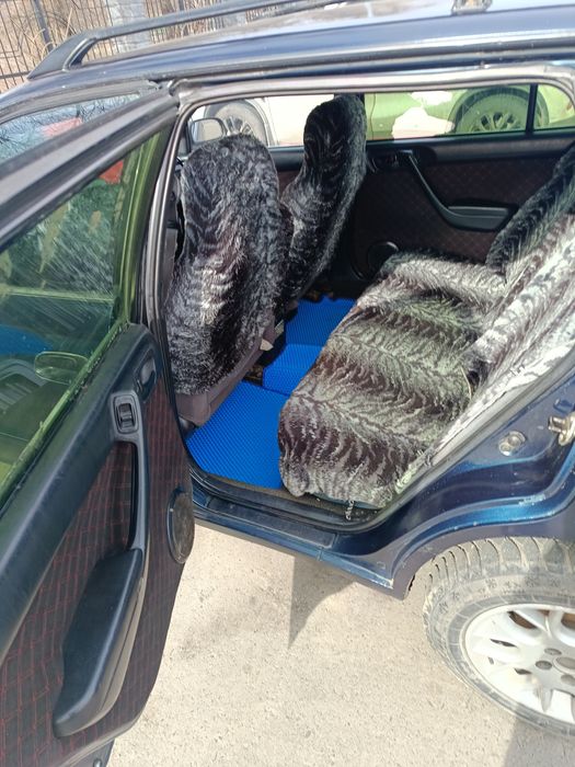 Продам автомобиль Toyota Carina E