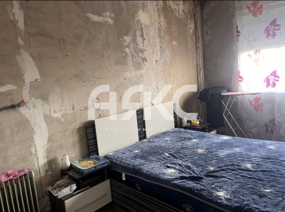 Трисатен апартамент в кв. Обеля 1 до МЕТРОСТАНЦИЯ