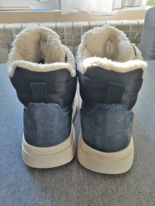 Водоустойчиви детски апрески Geox