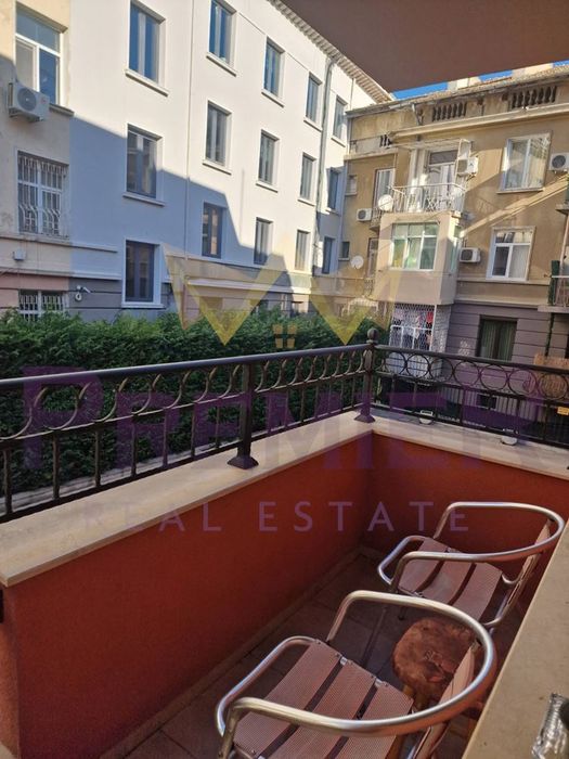 Дава се под наем Двустаен апартамент в Варна, Център - 65 кв.м за 663 € - Снимка #5