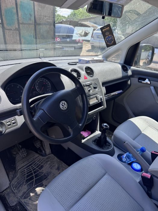 De vanzare VW caddy 2010 1.9 BSU