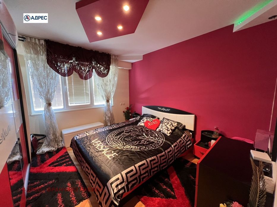 Продава се Тристаен апартамент в Ловеч, Здравец - 80 кв.м за 1250 €/кв.м - Снимка #3