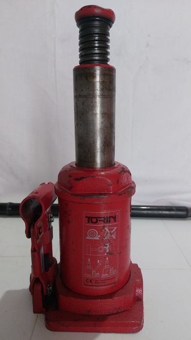 cric hidraulic 12t Volvo