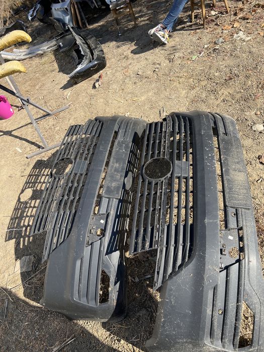 VW Transporter T6 T6.1  LIFT 2020 предна броня 7бр.