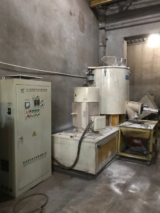 продается полный комплект оборудования по производству ДПК