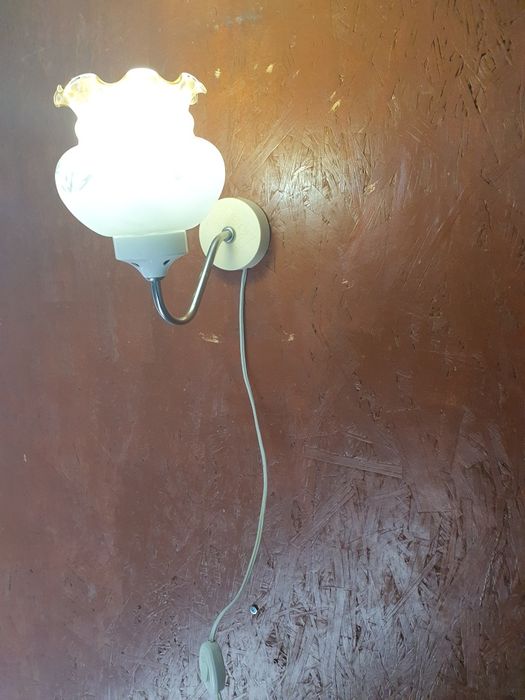 Продам бра настеное.