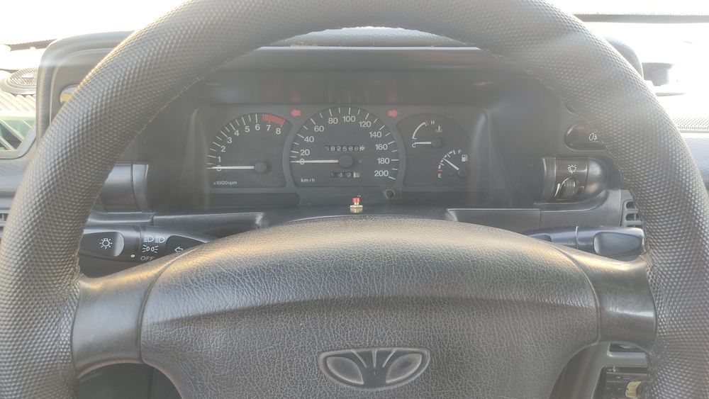 Нексия 1  яхши холатда