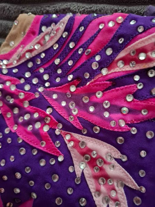 Трика за художествена гимнастика