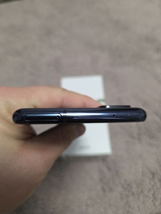 Samsung      S20