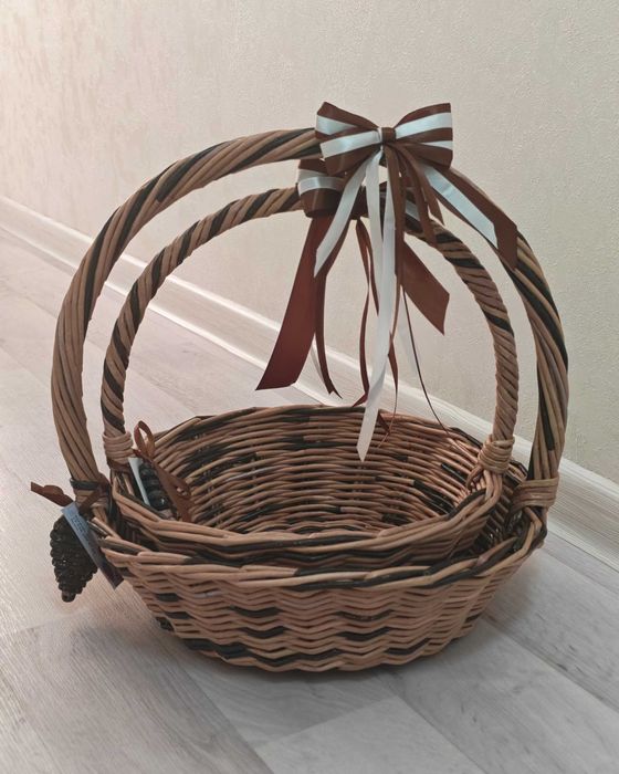 Круглая корзина подарочная