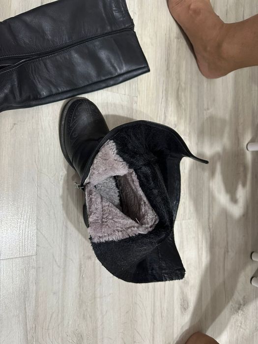 Продам женские сапоги