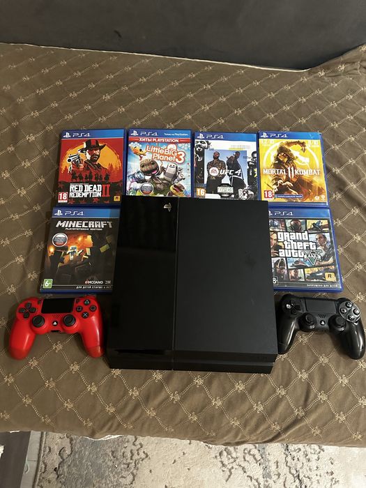 Продам приставку PS4