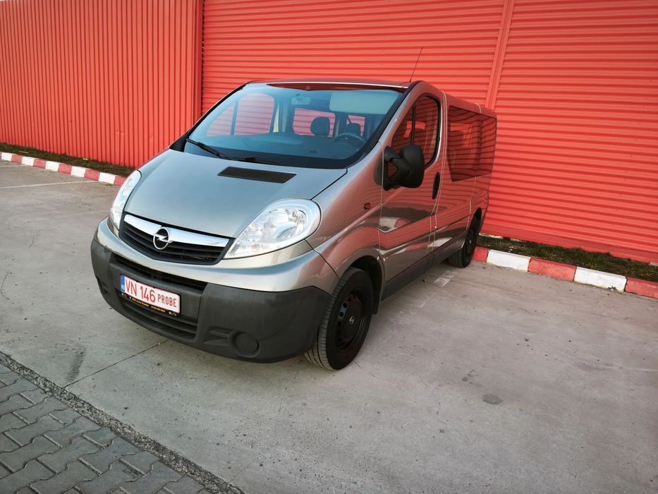 Opel Vivaro Vând Opel Vivaro 8 Locuri   Rar Efectuat