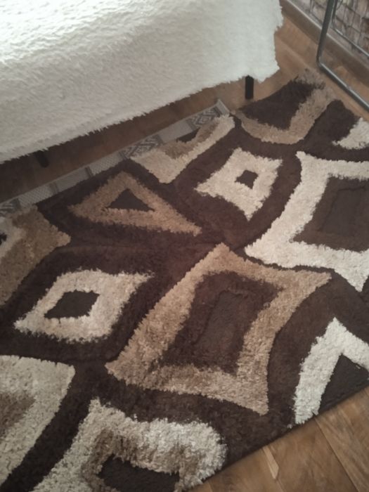 Продам ковер пушистый